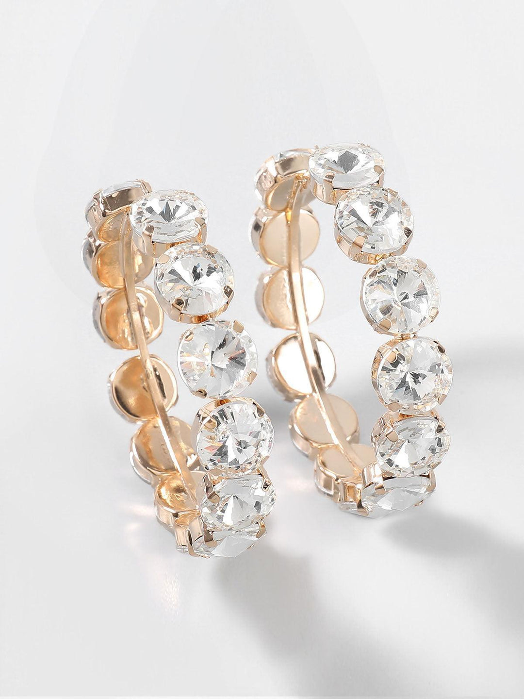 https://cdn.shopify.com/s/files/1/0930/2979/4119/files/TerraDiamanteHoopEarrings_3_7a3bf44c-c7aa-475f-ac7e-5535b0952556.jpg?v=1772630528
